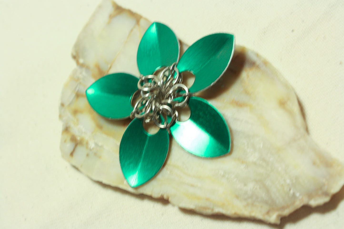 Scale Flower Pendant, Scalemail Pendant, Chainmaille Pendant